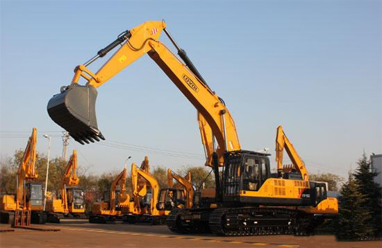 雷沃FR460E挖掘機
